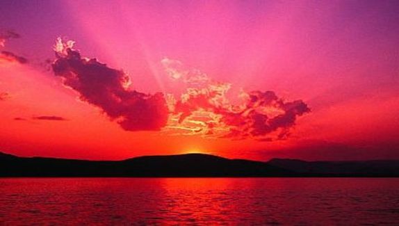 Il tramonto sul lago